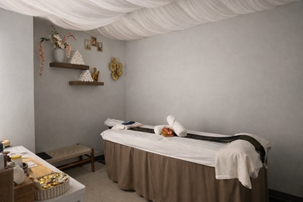 60 Minutes: Choice of Massage - Royal Thai Wellness