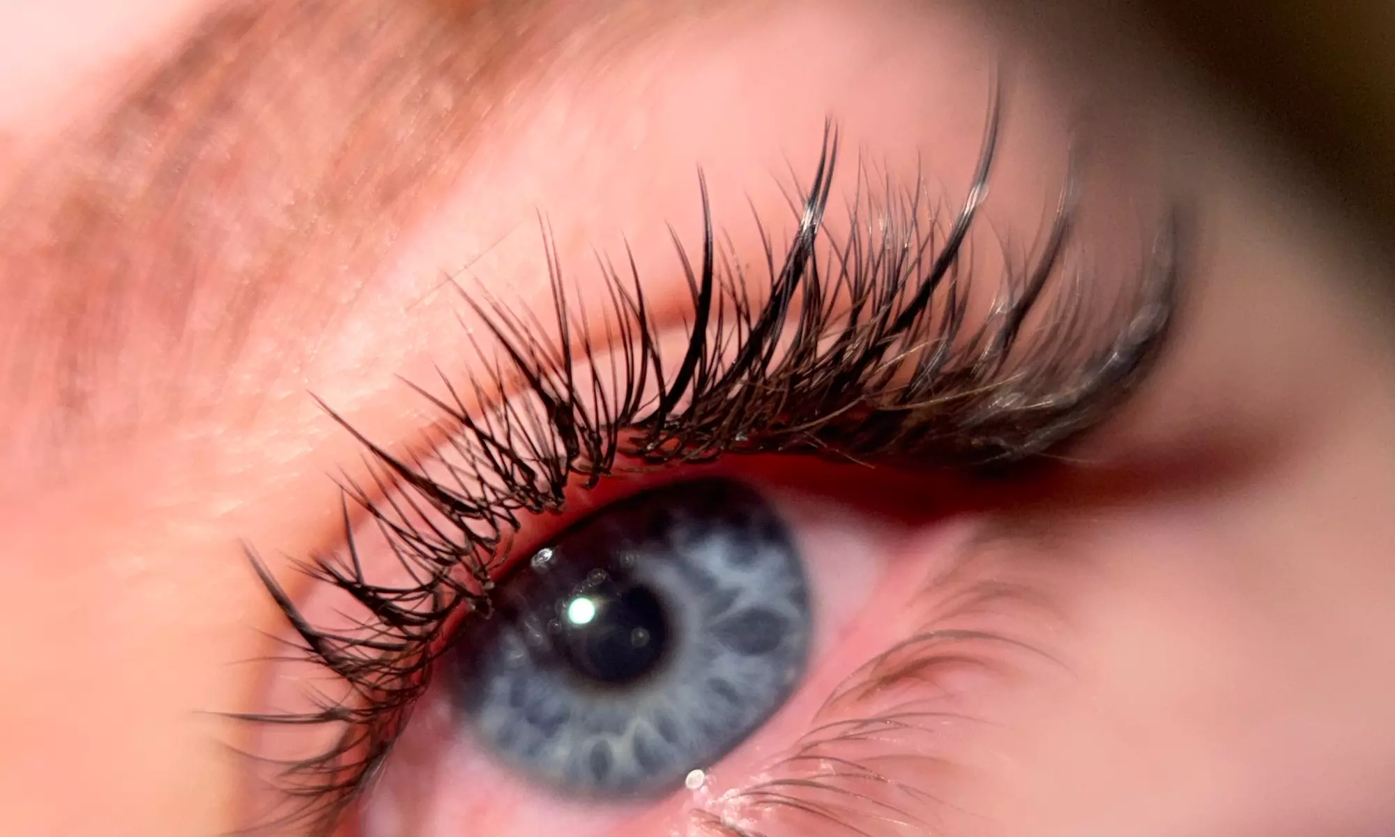 Konsultacja online z przedłużania rzęs przed zabiegiem