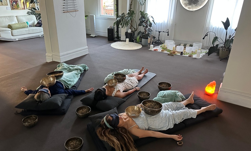 Image 2: Transform with Private Sound Healing - 1 or 1.5 Hour Intro Session 
