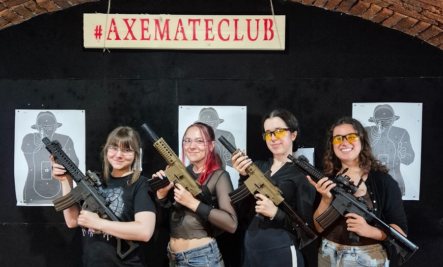 Image 3: Pakiety strzeleckie dla 1-4 osób na strzelnicy w Axe Mate Club
