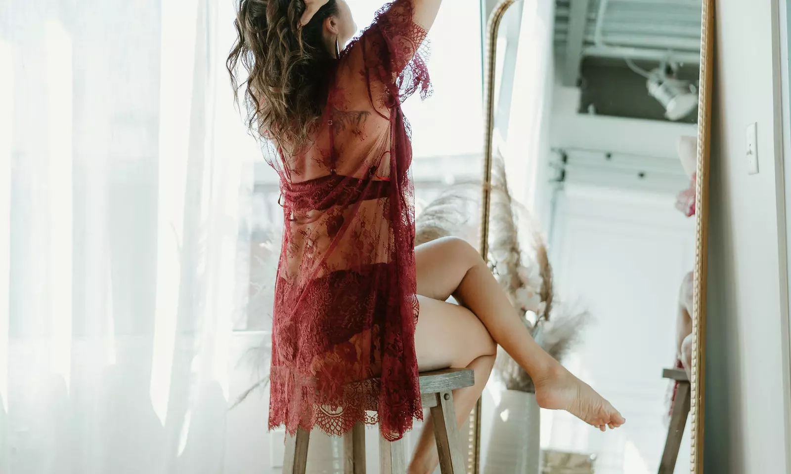 Unleash Your Confidence with a One- or Two-Hour Boudoir Session