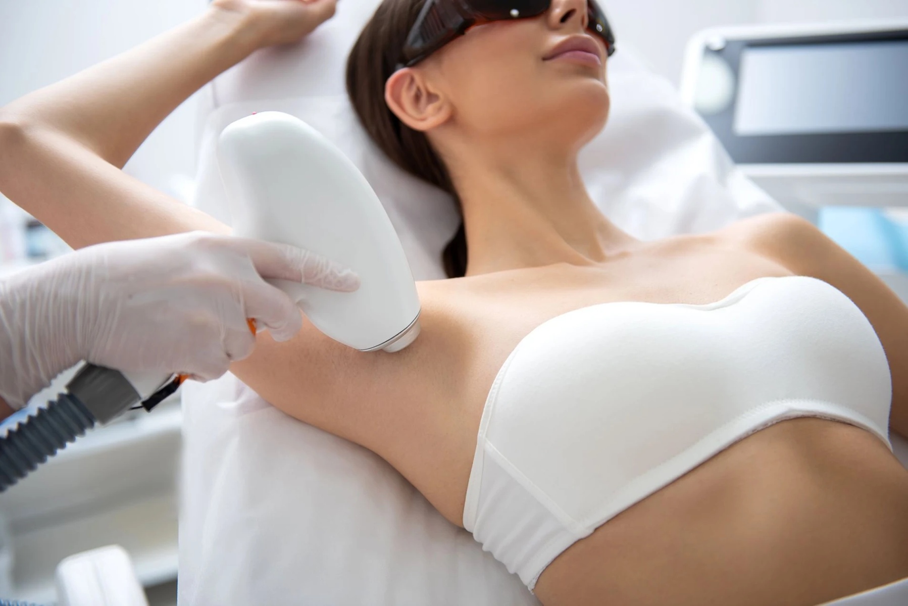 Forfait de 3 séances d'épilation au laser avec Addictonglesbeaute