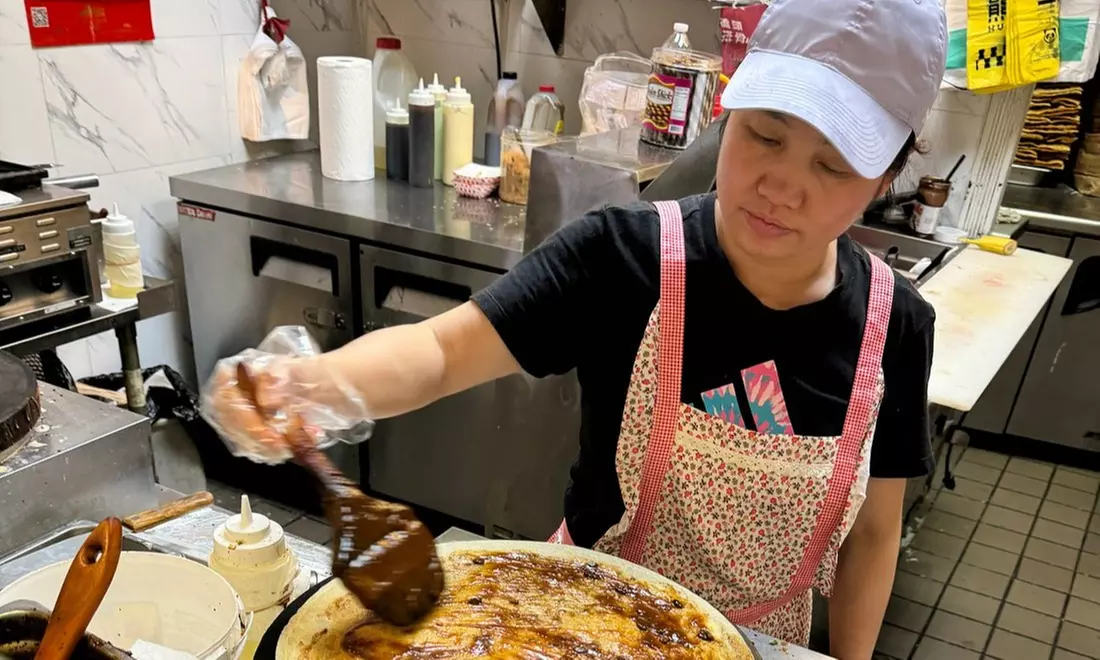 Chinatown Food Tour: Day or Night Culinary Adventure