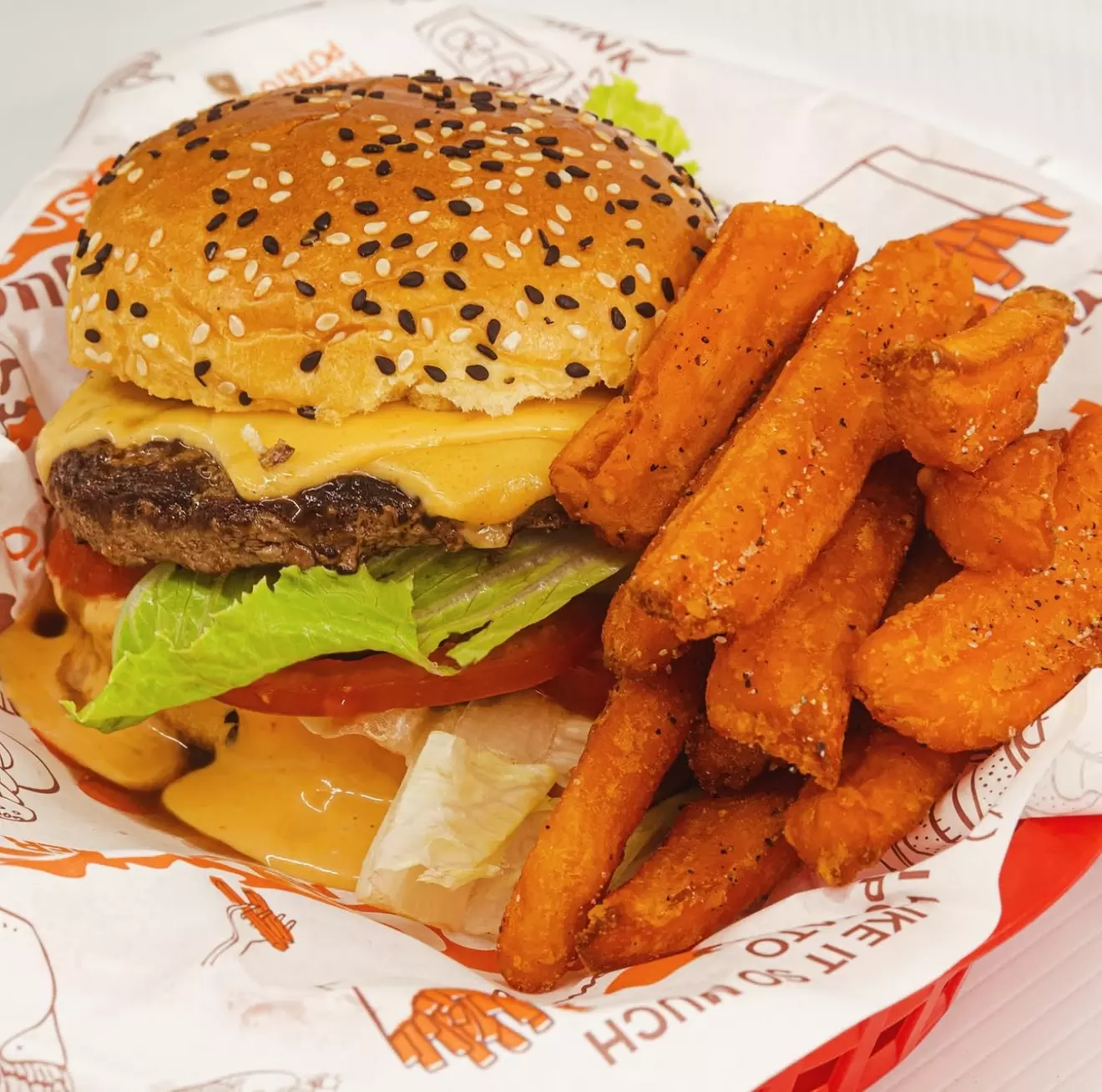 Meal Combo for 2 or 4 – Starters, Mains and Drinks Included