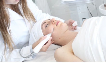 DA Skin Deep Cleansing + LED Light Therapy Combo - New Me Beauty lash brow skin