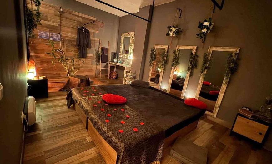Image 4: Ritual sensitivo en pareja con masaje consciente y aromaterapia en Khallessha 67% de descuento