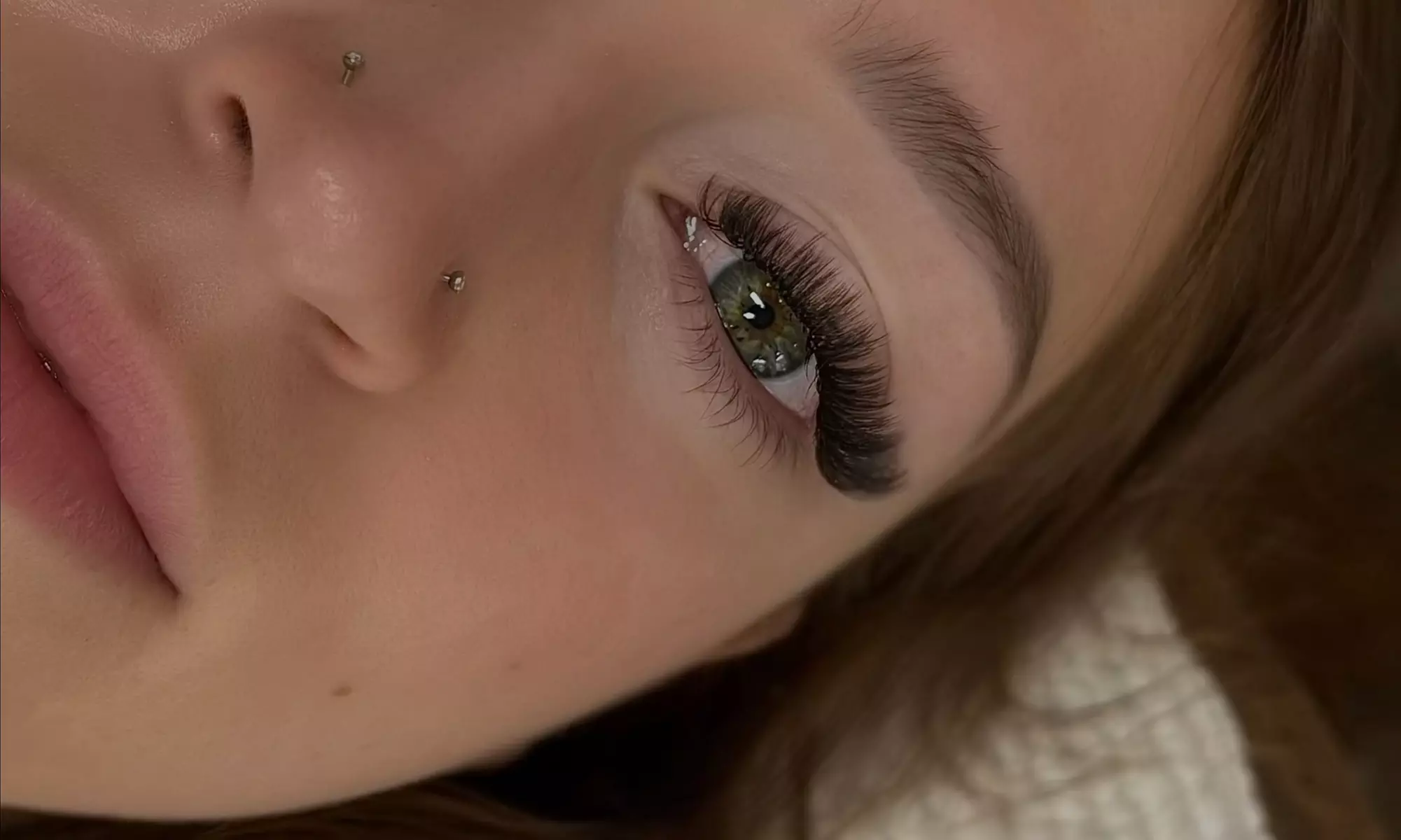 Transform Your Look with Classic Lash Extensions and Refill