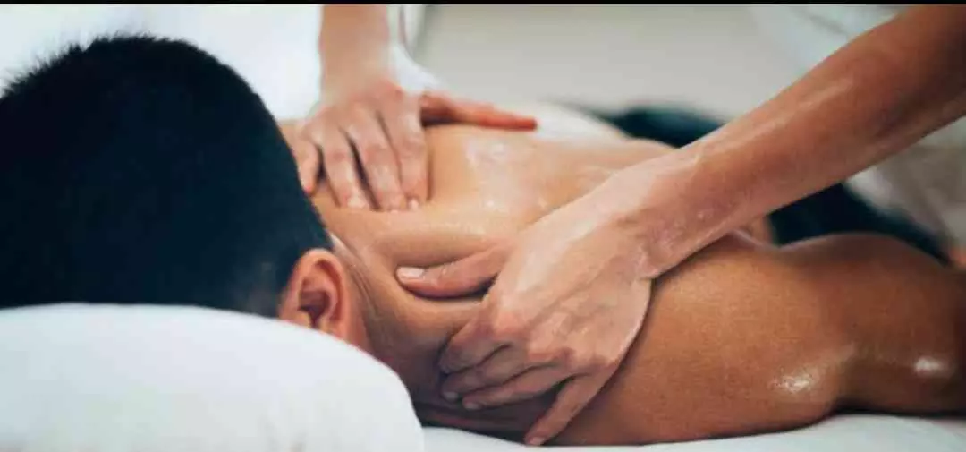 (Up to 39% Off) The Ultimate Unwind: 90-min Massage Package at Healing Hands Massage Therapy. - Primary Image