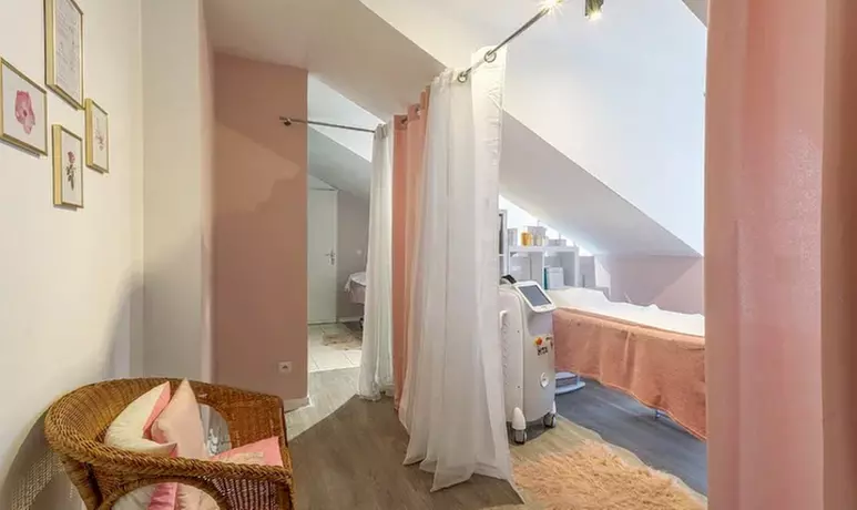 Forfaits 2, 4 ou 6 séances de palper minceur avec options enveloppement ou EMS (jusqu'à 70% de remise) - Second Medium