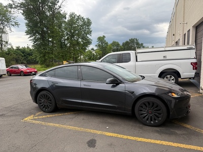 Carbon: Tint for Front Windshield (Sun Strip / Brow Only) - Pro Detailing