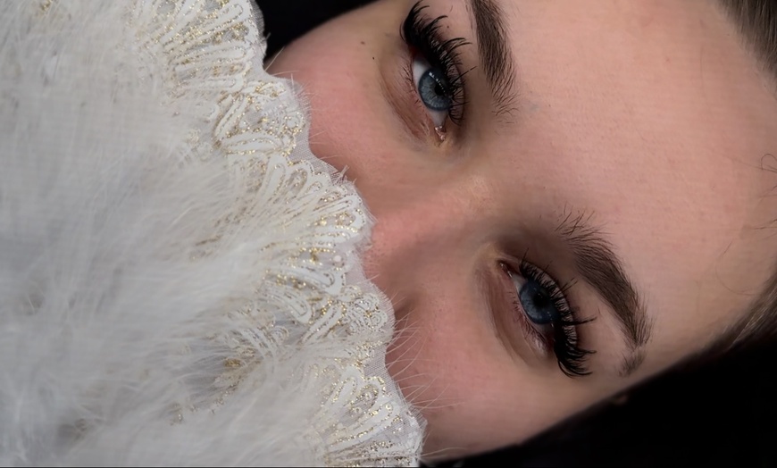 Image 3: Up to 30% Off on Eyelash Extensions at Cho Beaute Spa