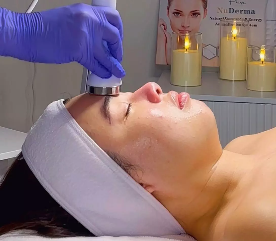Atrosa Signature Facial for a Fresh Look!