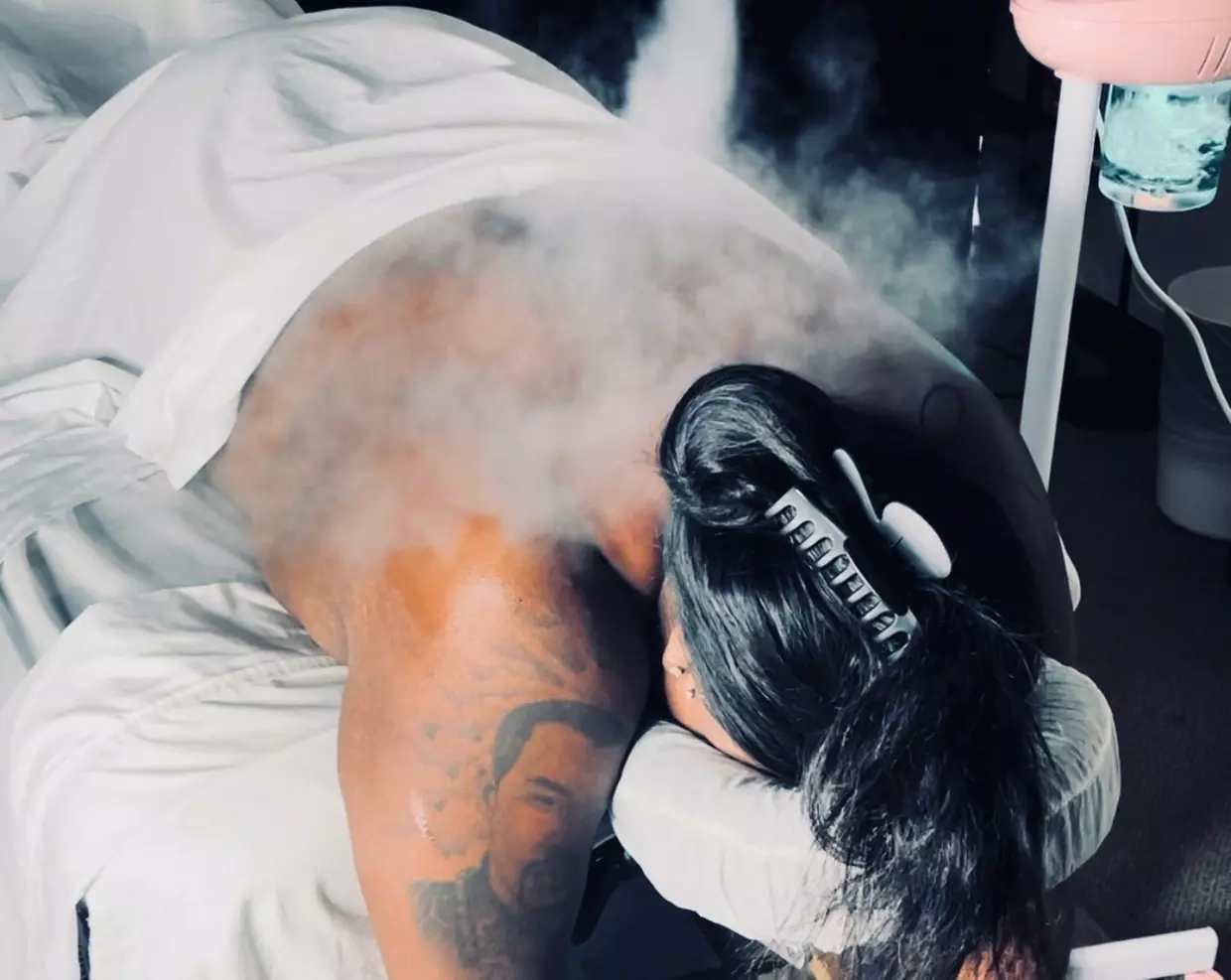 60 or 90-Minute Swedish or Deep Tissue Massage w/ 3-in-1 Spa Treatment