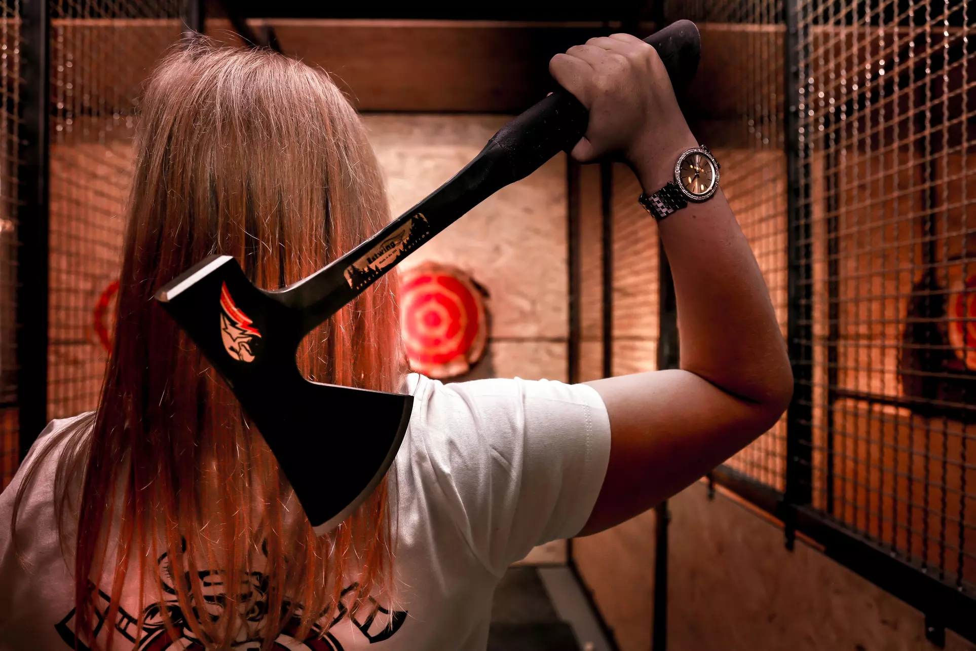 85 Min. Axt- und Messerwerfen auf bis zu 2 Bahnen für bis zu 4 Personen bei Rage Axe (bis zu 25% sparen) - Primary Image