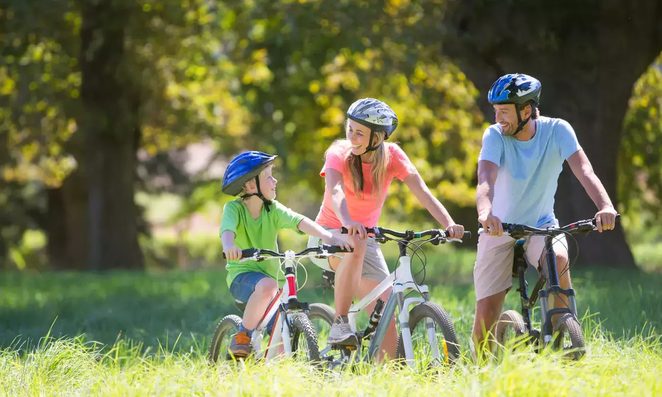 Ride Through New York w/ Unlimited Biking Rentals'  2- or 4-hour E-Bike Rental for 1 or 2 Persons (Up to Off) - Primary Image