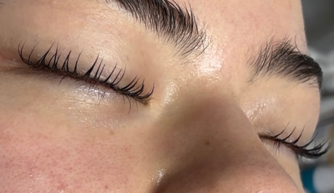 Lash Lift & Tint w/ Optional Brow Lamination Or Brow Lamination w/Tint