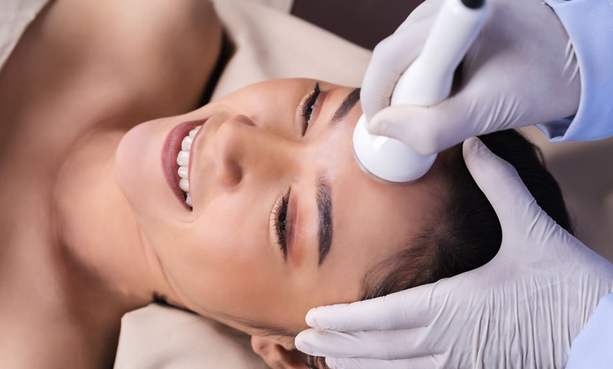 Image 5: Up to 65% Off on Facial - HydraFacial at Skin Glowing Beauty Clinic