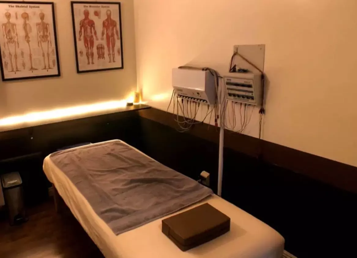 Chiropractic Exam, Adjustment & Therapeutic Massage for Pain Relief