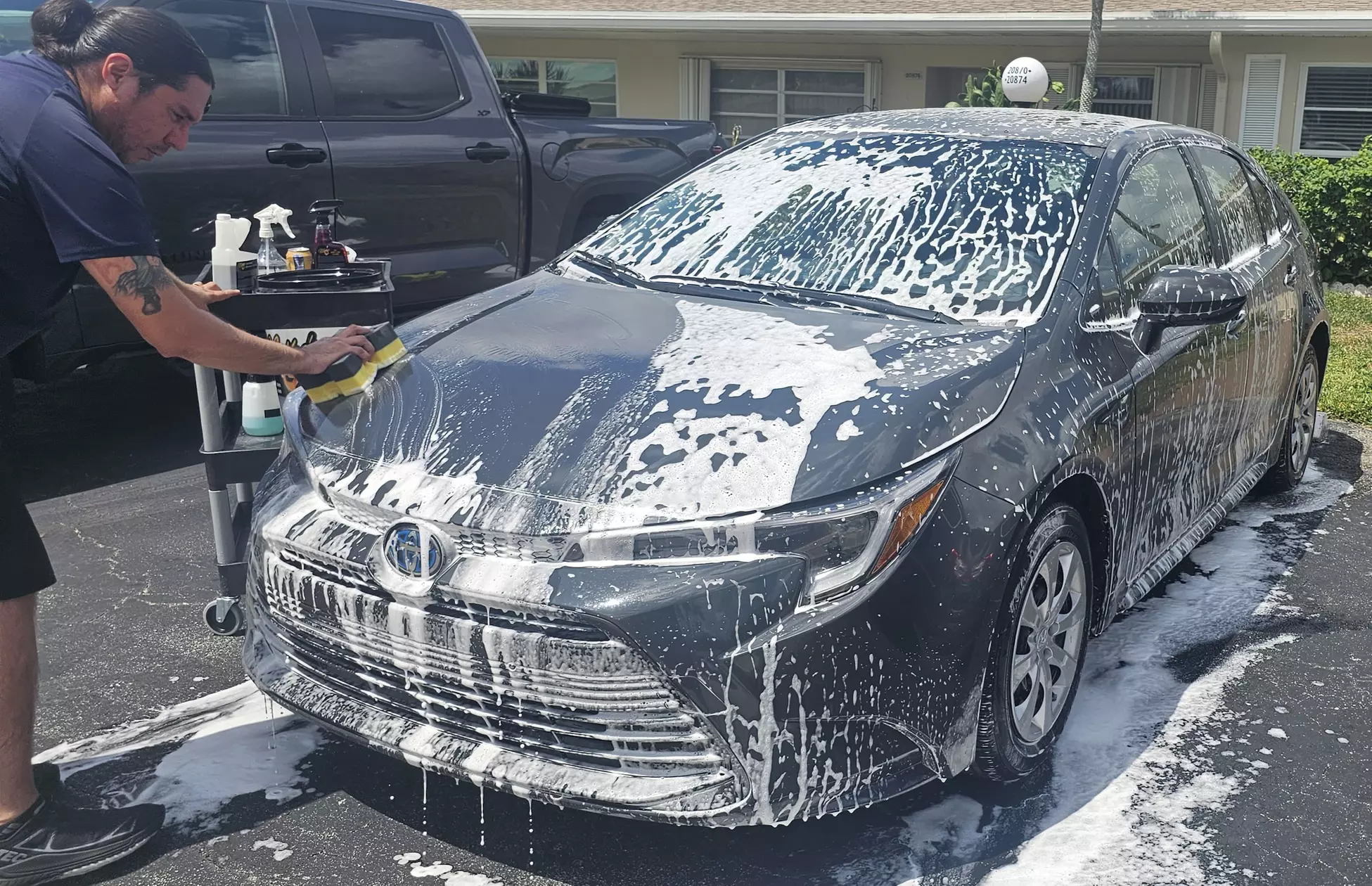 Graphene Rinseless Wash and Inside Clean for SUVs, Trucks, and more!