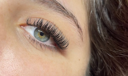 Lash Removal & Classic Full Set - THE LASH VAULT BY NICOLE