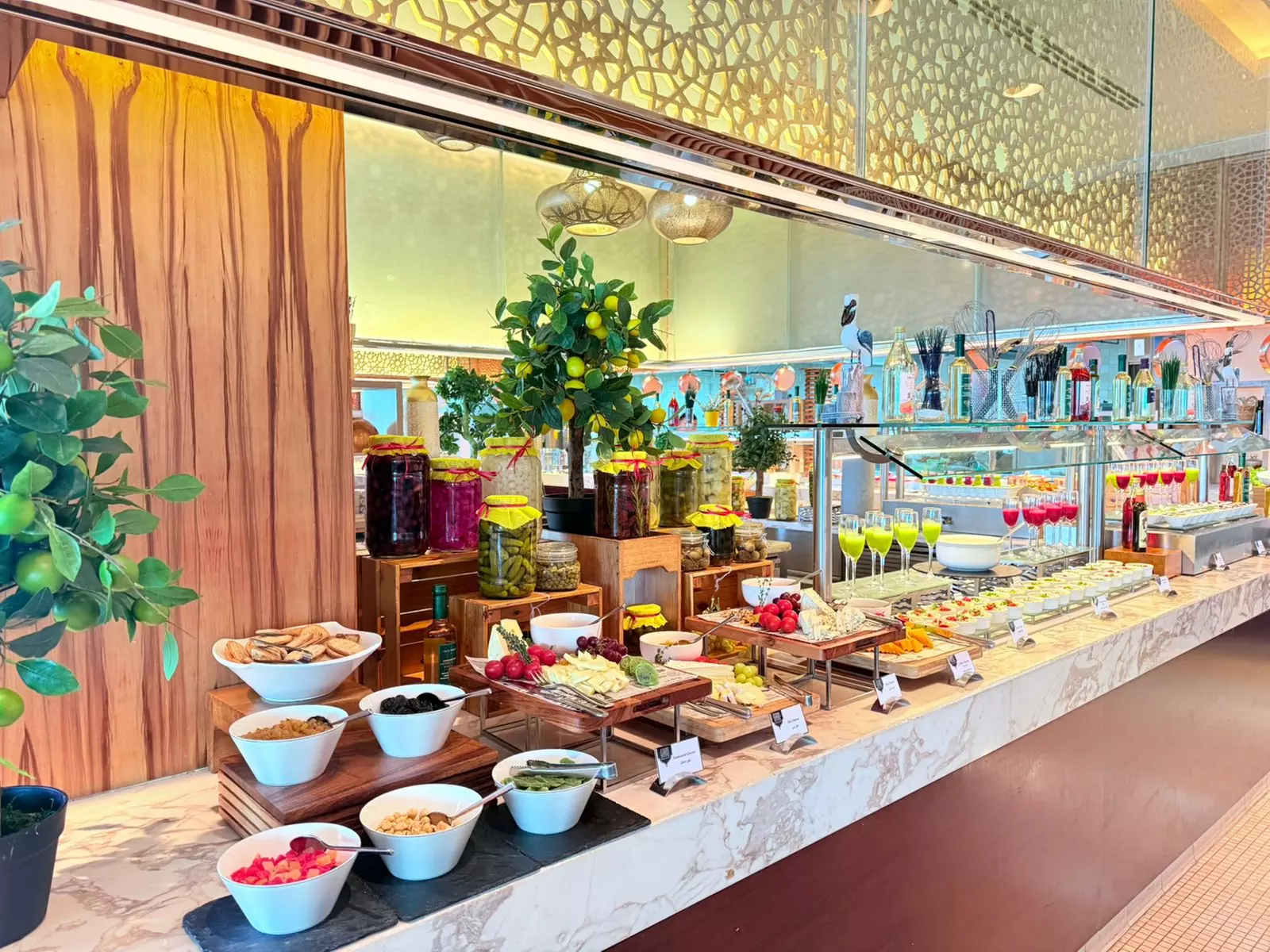 Lunch / Dinner Buffet with Soft Beverages Up to Four Adults or A Child