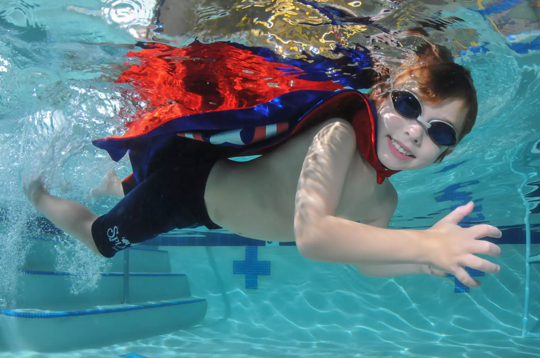Four or Eight 30-Min Indoor Swim Lessons for Kids & Annual Membership