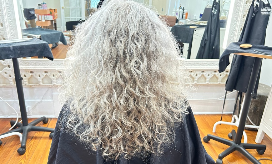 Image 2: Explore Back to School Curly Hair Dry Cuts for Adults and Kids – No Shampoo with Minimal Styling (Up to 83% Off)