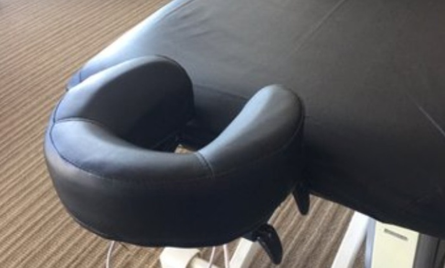 Image 12: Relaxing Massage & Oxygen Bar Journeys