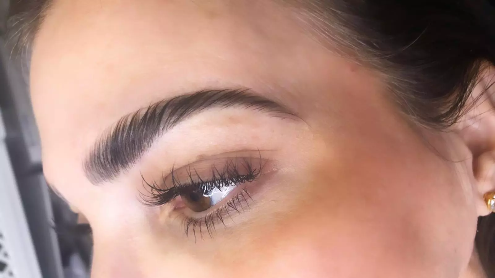 Up to 48% Off on Eyebrow Shaping at CL NATURAL BEAUTY - Second Medium