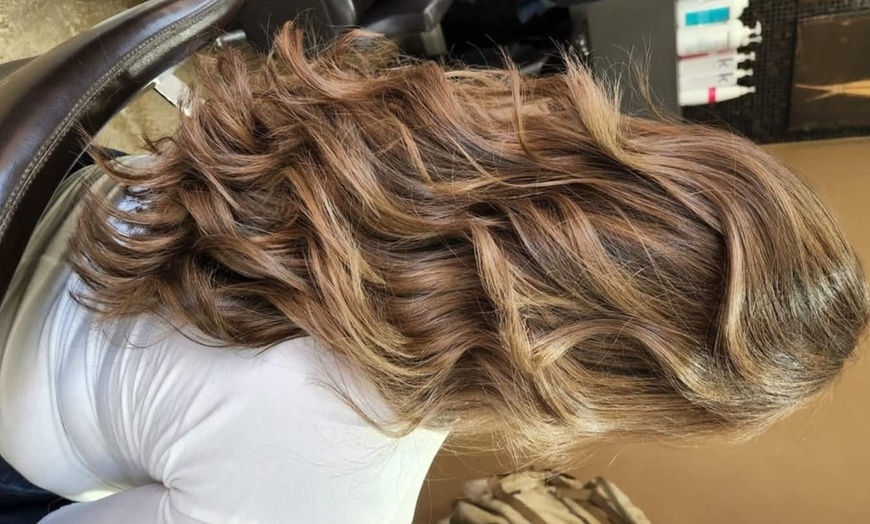 Image 4: Get a Stylish Haircut with Nigel King at Salon Helios