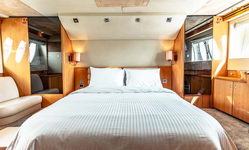 Image 8: Explore Dubai's Coast with a 60-Minute Yacht Tour