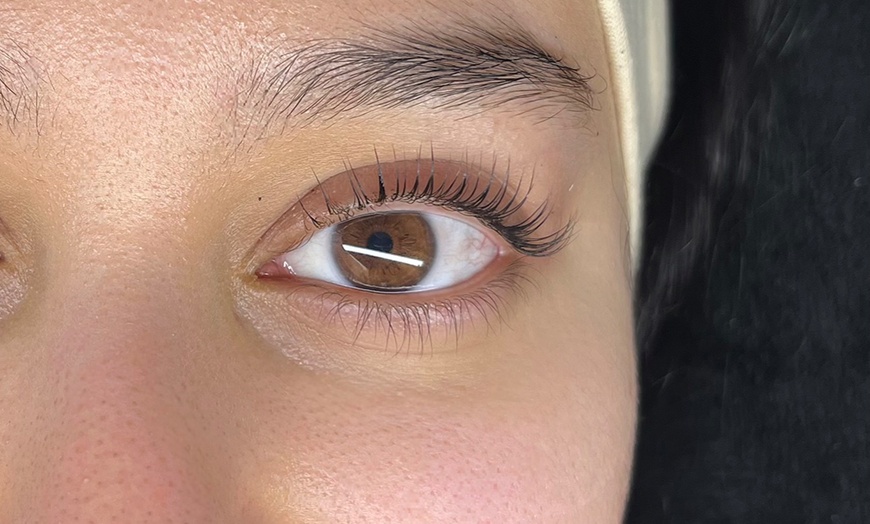 Image 1: Rehaussement de cils, browlift ou soin à la kératine à Pimp My Lashes
