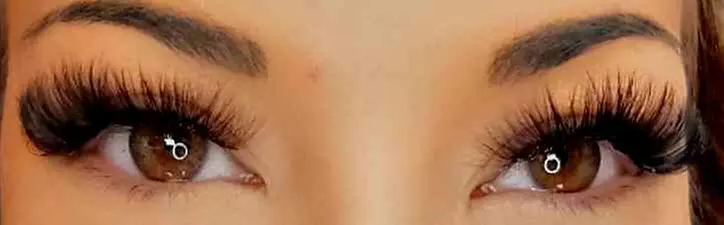 UV Classic /Hybrid Full Set Eyelash Extensions w/ 45-/60-min Touchup