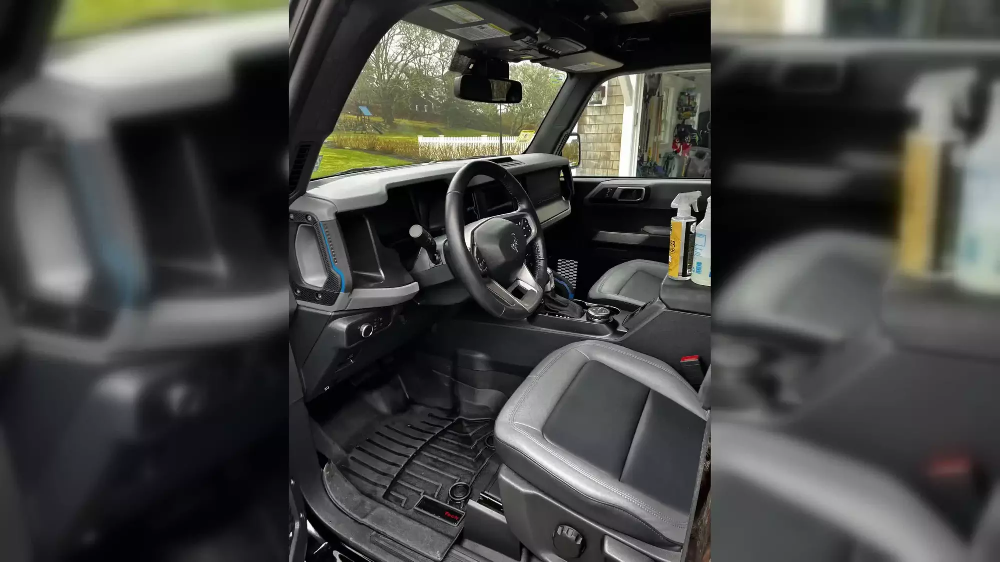 Get 3 or 5 Hours of Interior/Exterior Detailing for Sedans or SUVs