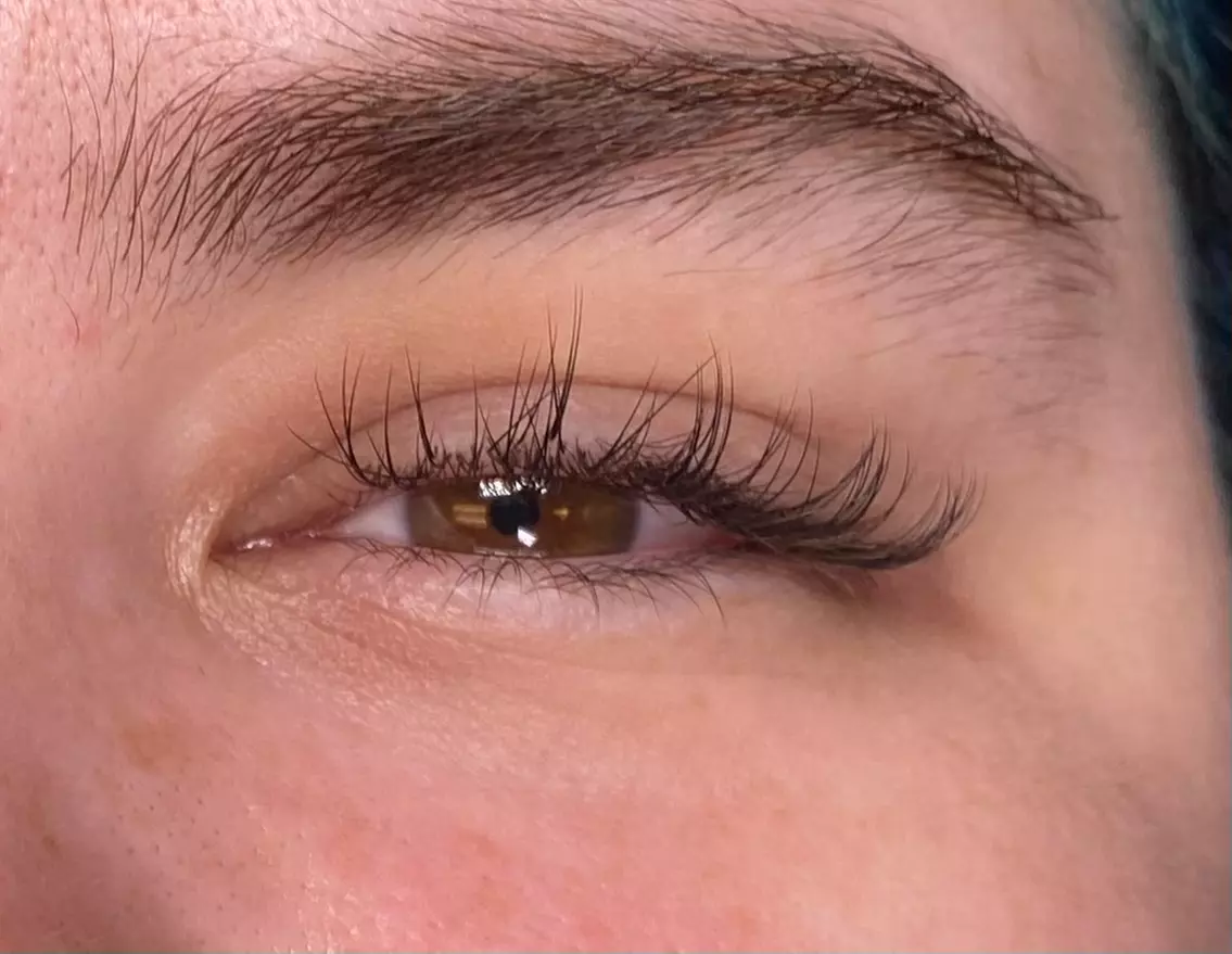 Get Full Set or Soft Classic Eyelash Extensions for a Stunning Look
