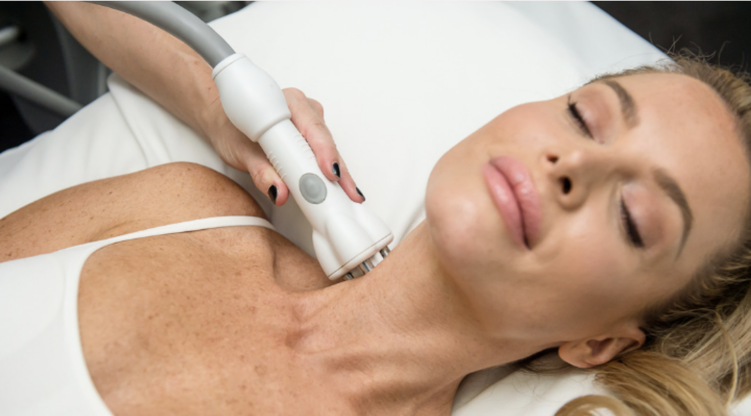 Discover The Blessings Medical Clinic's non-surgical facelift sessions with up to 39% off, tailored to rejuvenate your skin. - Primary Image