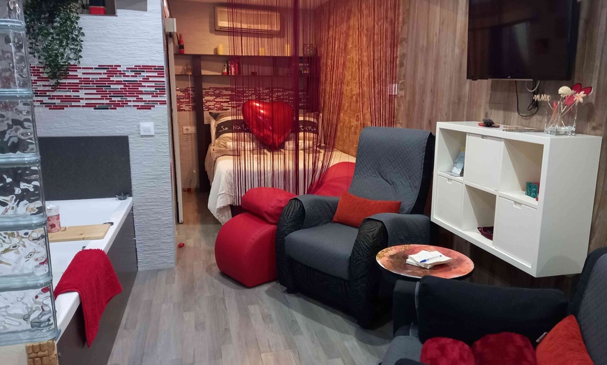 Image 4: Hasta 40% de dto. en Alquiler de habitaciones - Sin pernoctación - Parejas en Sebastian Casillas Lara