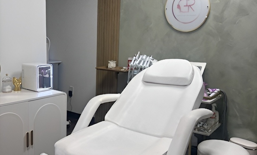 Image 4: Relax with 1,3, or 5 Lymphatic Drainage Massages