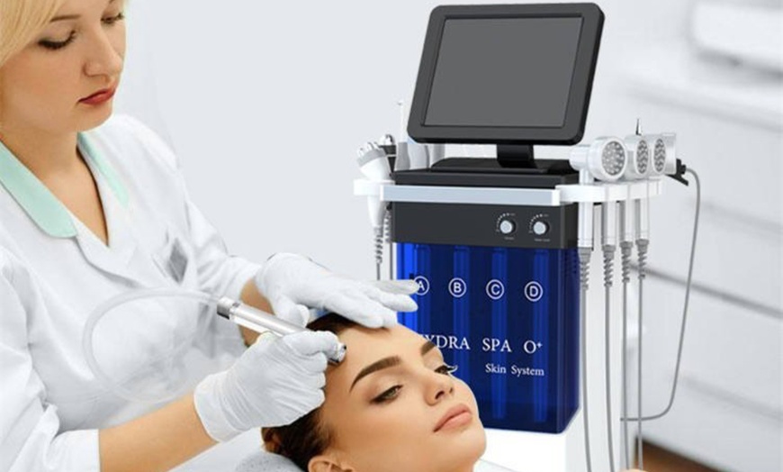 Image 2: Express HydraFacial Deep Cleanse Facial or Deluxe HydraFacial Package