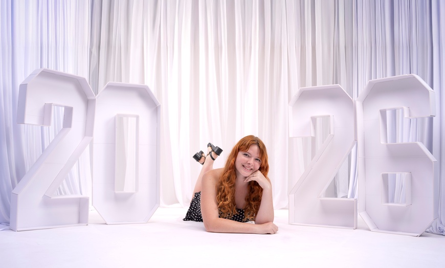 Image 6: In-Studio Photo Session: 30 or 60 Min. with Digital Downloads