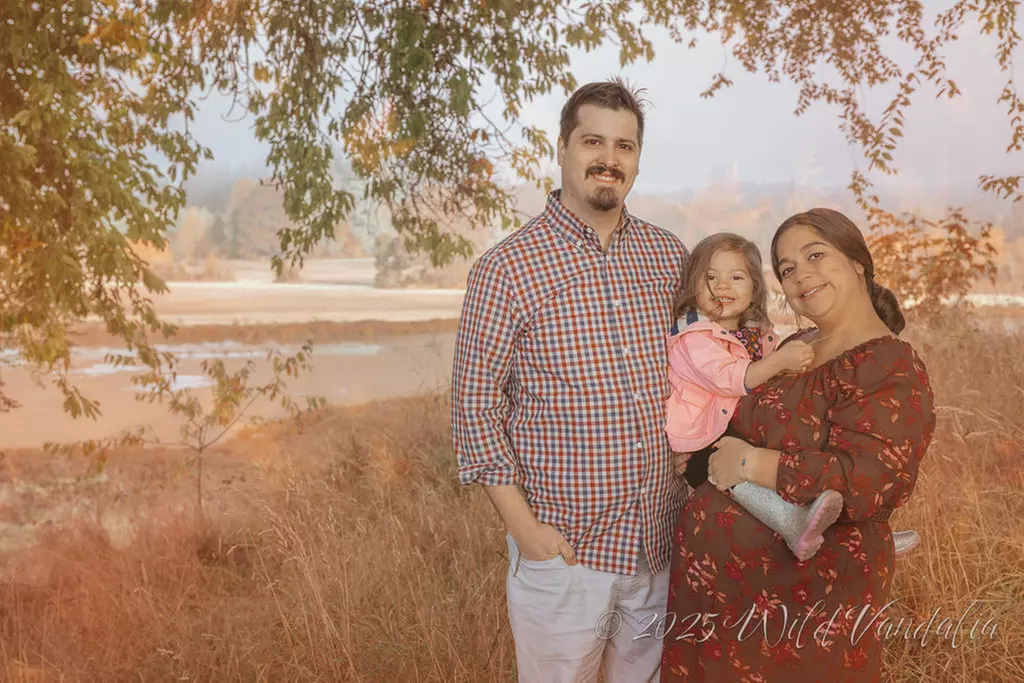 Spring & Seasonal Photo Sessions: In-Studio or On-Location w/ Package