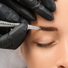 Image 1: Séance de microblading poil à poil avec restructuration personnalisée