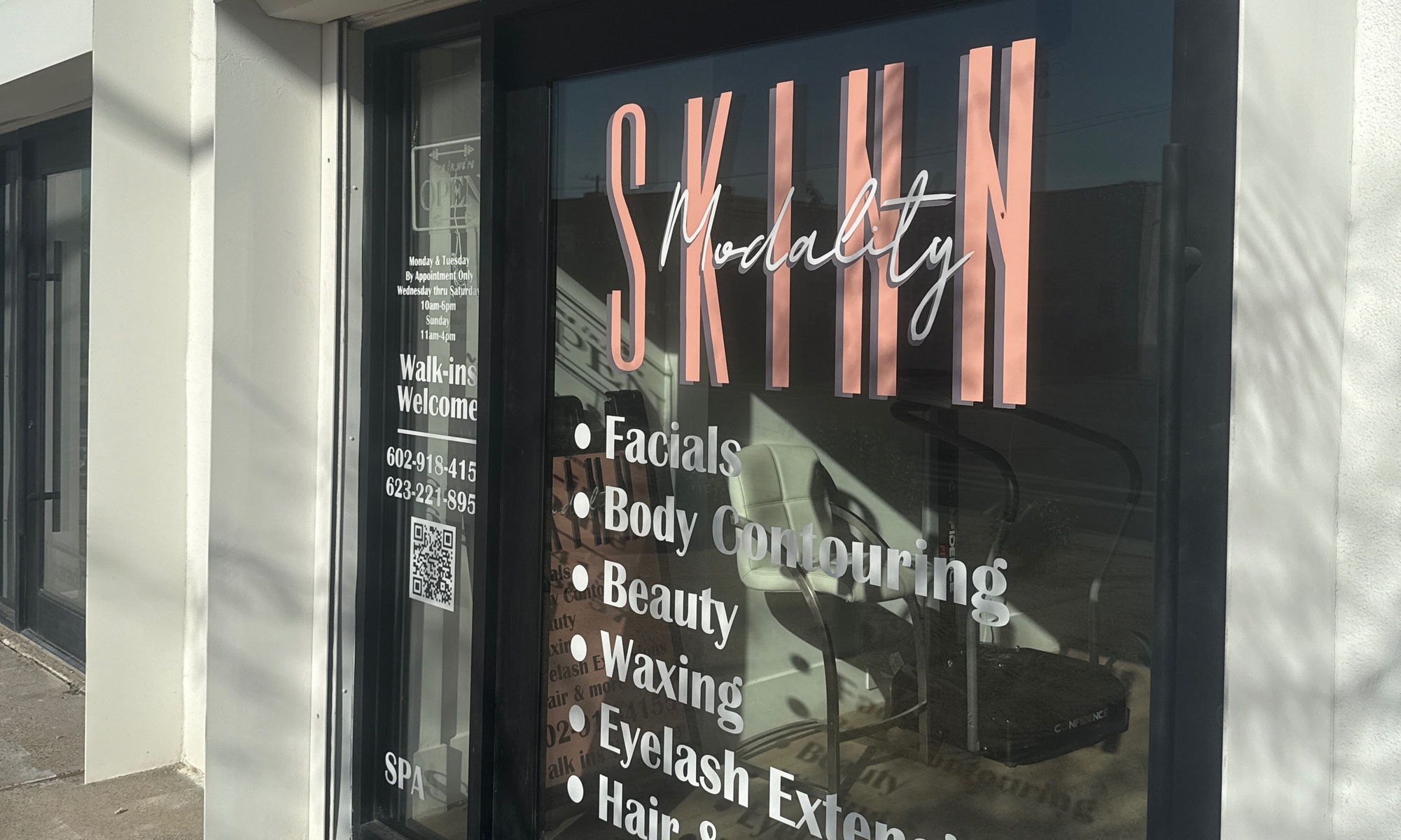 Body Sculpting Bundle with Wood Therapy, Cavitation & EMS