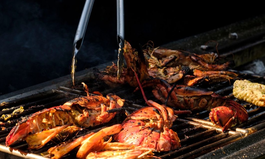 Image 5: 5* Seafood Night with Choice of Beverages for 1 Child or Upto 4 Adults