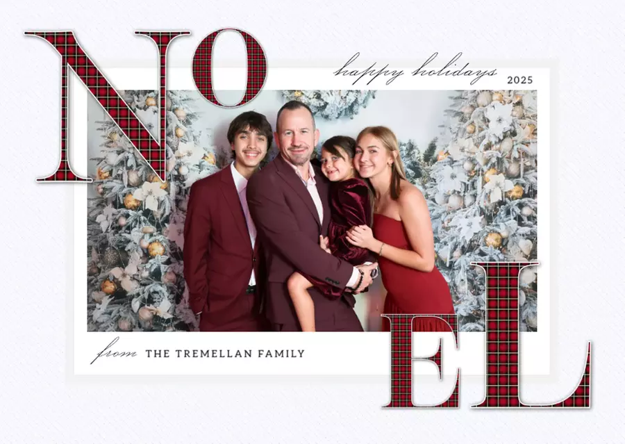 Picture-Perfect Moments: 30–60 Min In-Studio Photo Sessions