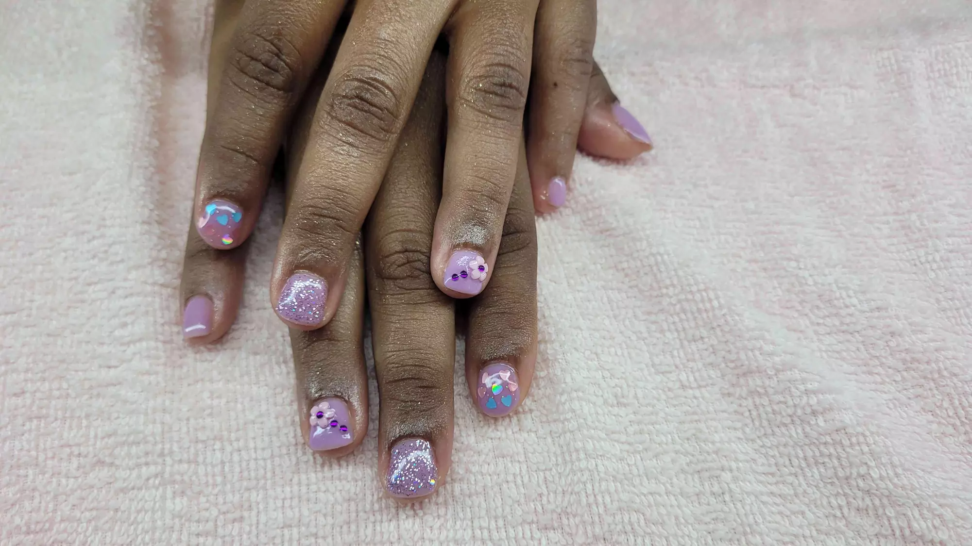 Up to 45% Off on Salon-Shellac/No-Chip Mani-Pedi at Nailsbyyummyjelly