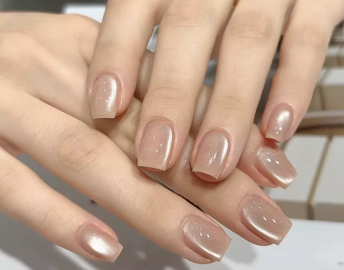 Get Stunning Nails with Cat Eye or Mirror Chrome Gel Manicure or Pedicure at Ms Young (Up to 50% Off)