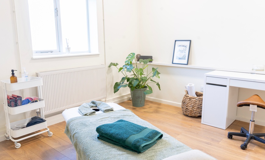 Image 8: 1 Hour Acupuncture Appointment with Consultation and Treatment 