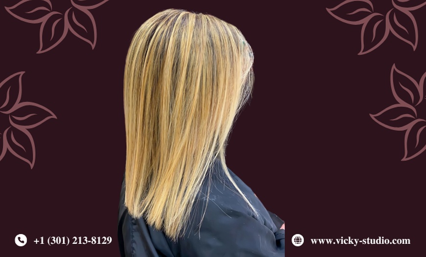 Image 2: Get Haircut with Partial/Full Highlights with Hair Mask and Blow Dry 