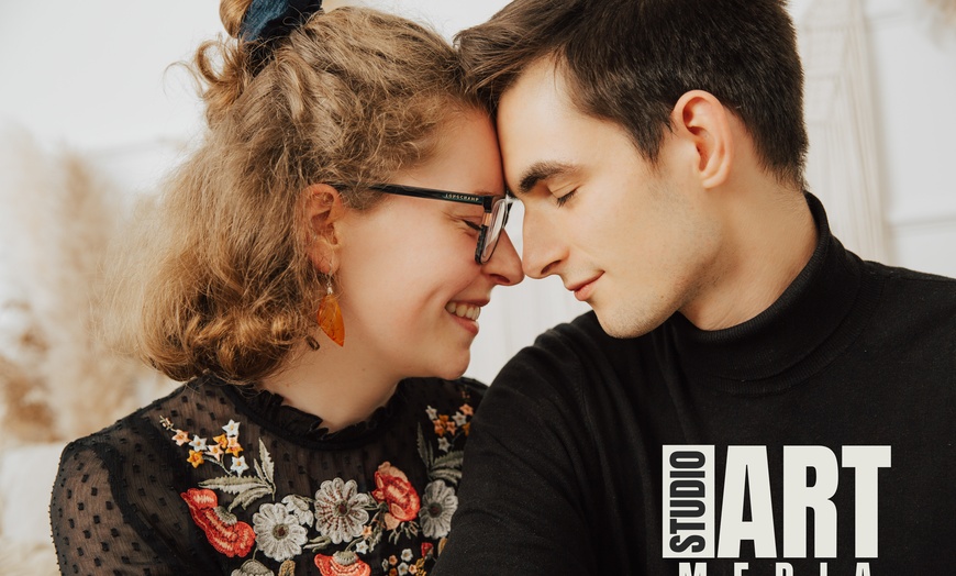 Image 1: Paar-Fotoshooting inkl. 1-5 Bildern und Online-Galerie bei Studioart Media (bis zu 90% sparen)